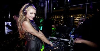 Africana Famous Club: per i 55 anni del locale, il 17/08 arriverà Paris Hilton