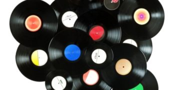 Ultimo rapporto RIIA, la vendita di musica fisica supera quella digitale