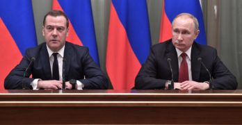 Russia, Medvedev minaccia l’uso delle armi nucleari.